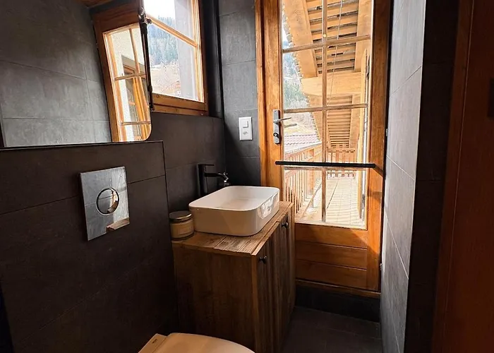 Cosy Duplex Close To Verbier シャレー Bruson